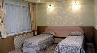 Гостиница Rial Вятские Поляны Улучшенный двухместный номер с 1 кроватью или 2 отдельными кроватями-4